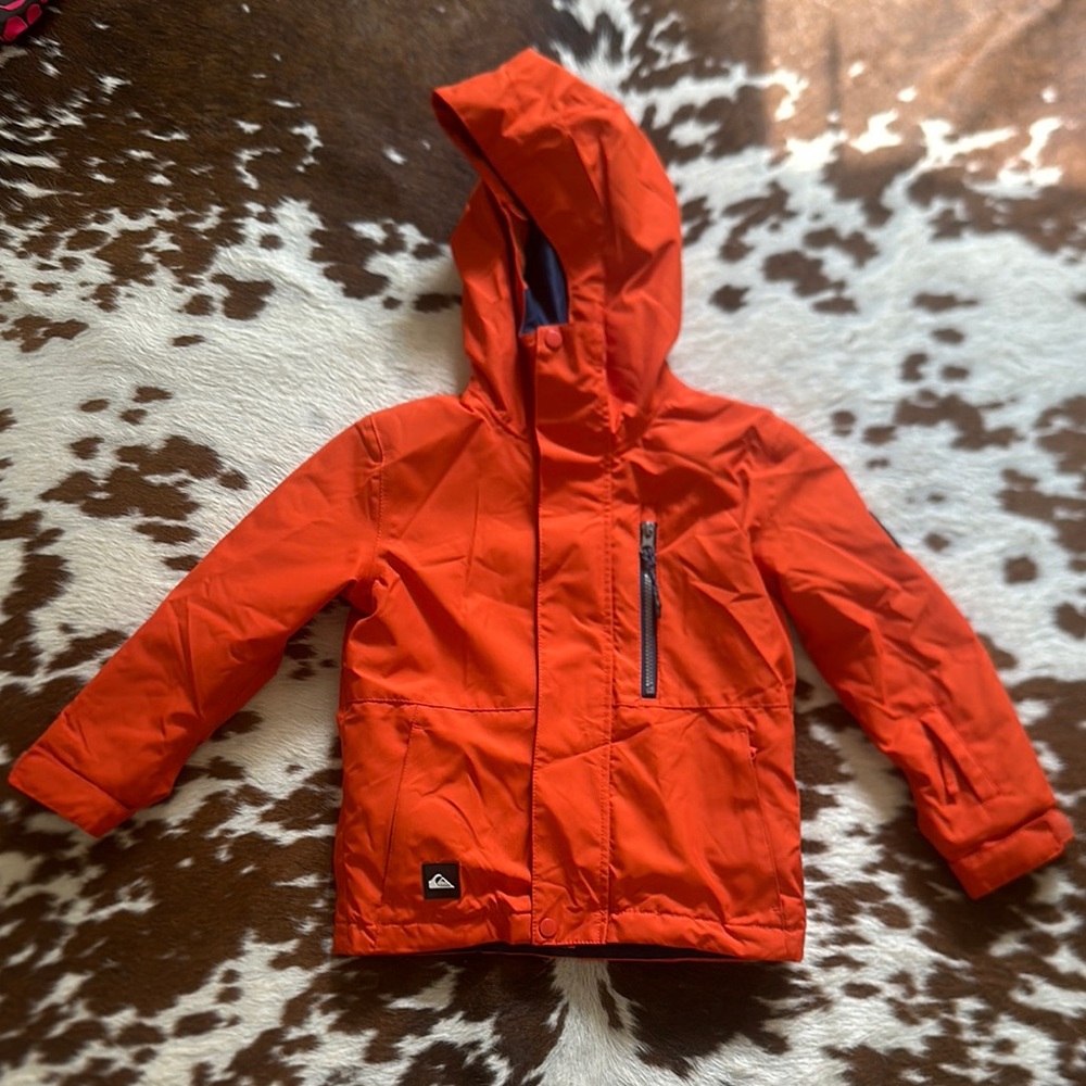 Quiksilver Orange Raincoat with Hood and Water-Resistant Design
